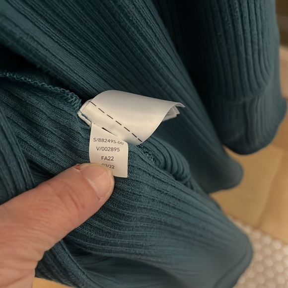 Athleta- Harmony Pose Wrap Size M in Borealis green - Picture 6 of 10